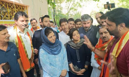 Mehbooba Mufti Extends Syncretic Gesture, Visits Thajiwara Temple in Bijbheara to greet Kashmiri Pandit Community On Annual Hawan