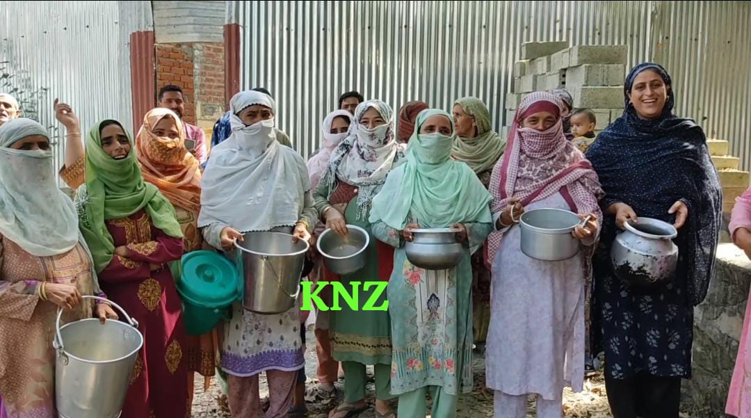 Sindhbal residents protest against drinking water shortage