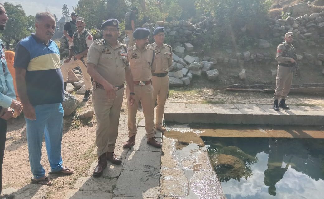 Ahead of Gangbal-Harmukh yatra DGP J&K takes aerial view of the area; Interacts with officers to review the security arrangements