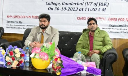 DC Ganderbal presides over awareness program on Handloom Reservation Act, 1985
