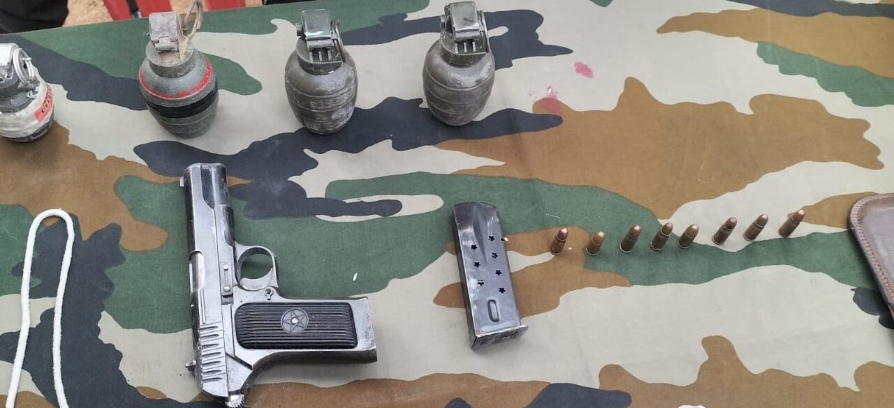 2 suspects apprehended with arms, ammunition in Kupwara: Army