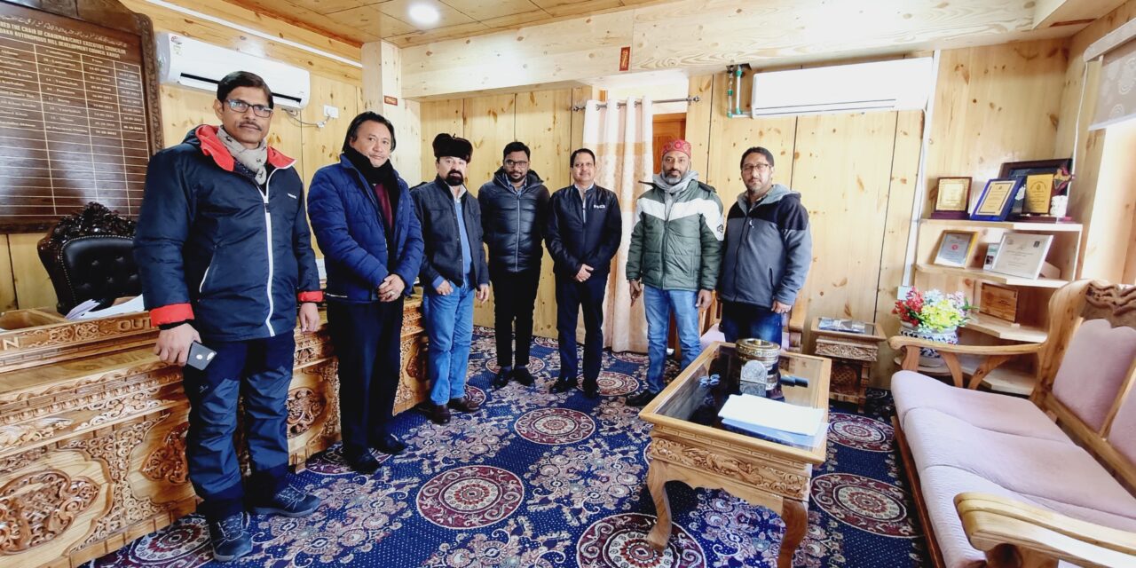 CEC Kargil chairs meeting with Commander 762 BRTF, VIJAYAK