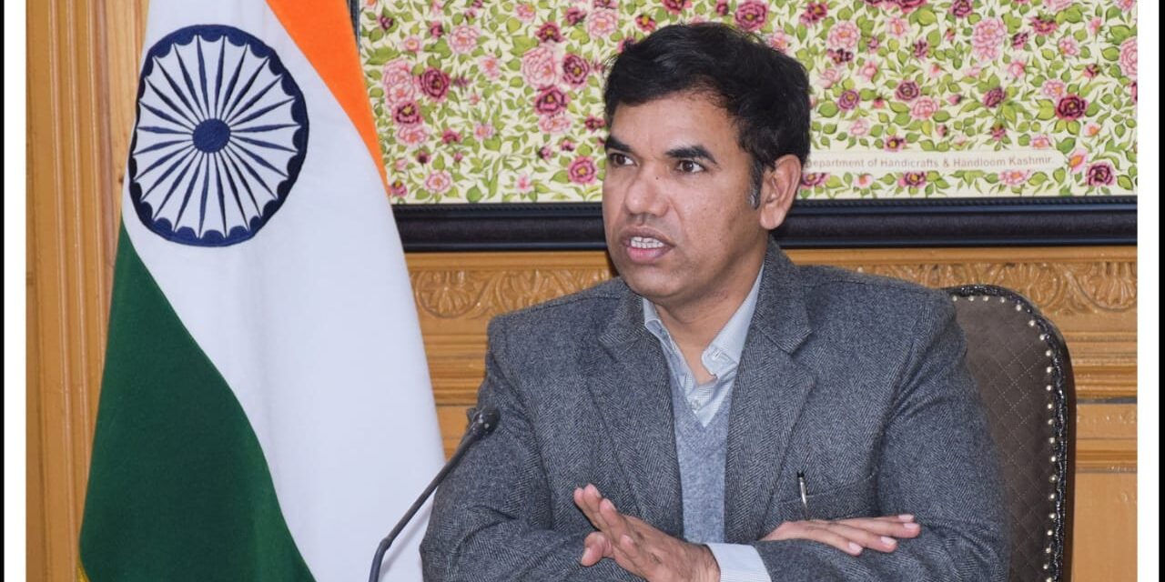 Div Com reviews arrangements for celebration of Guru Gobindji’s birthday 