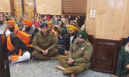 IGP Kashmir Visits Gurudwara Rainawari; Reviews arrangements for devotees