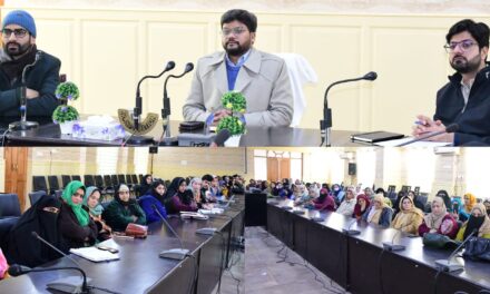 Empowering Women: DC Ganderbal reviews Sakhi Club’s impact