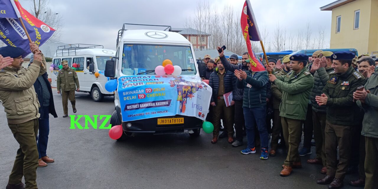 SSP Ganderbal Sandeep Gupta-IPS flag off group of students for Bharat Darshan Tour in Ganderbal