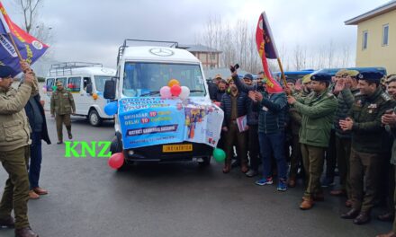 SSP Ganderbal Sandeep Gupta-IPS flag off group of students for Bharat Darshan Tour in Ganderbal