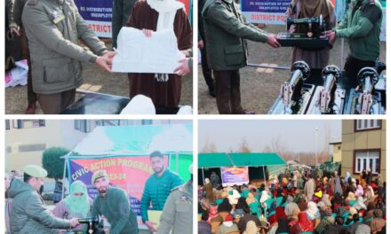 Police distributes sewing machines, blankets, uniform items among needy in Kulgam