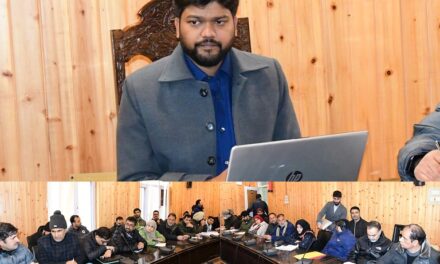 DC Ganderbal reviews progress on SWM, Vishwakarma Scheme