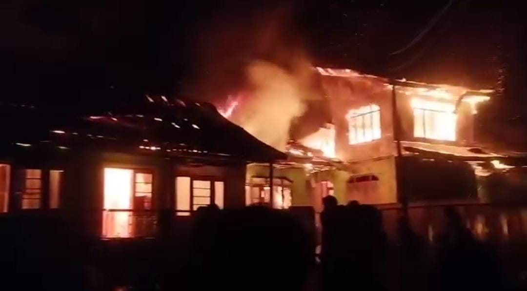3 Residential Houses Gutted in Overnight Fire Mishap in Baramulla
