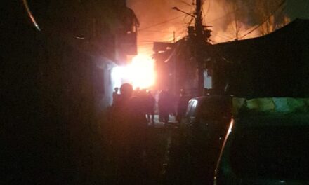 2 firefighters injured in Batmaloo blaze