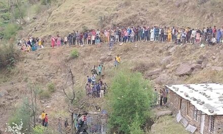 11 passengers injured in Poonch accident, hospitalized