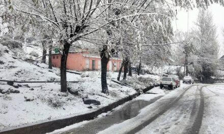 Light rain, snow at scattered places in J&K