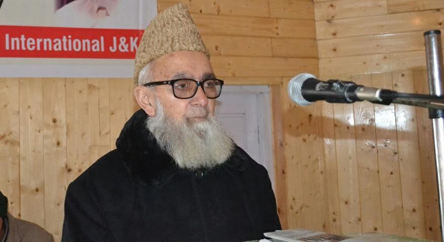 Prominent Islamic scholar and former cleric Jamia Qamar Shah Sahib Saloora Ganderbal, left for heavenly abode