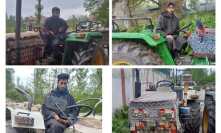Police seizes 5 tractors, arrests 5 drivers for illegal mining in Baramulla