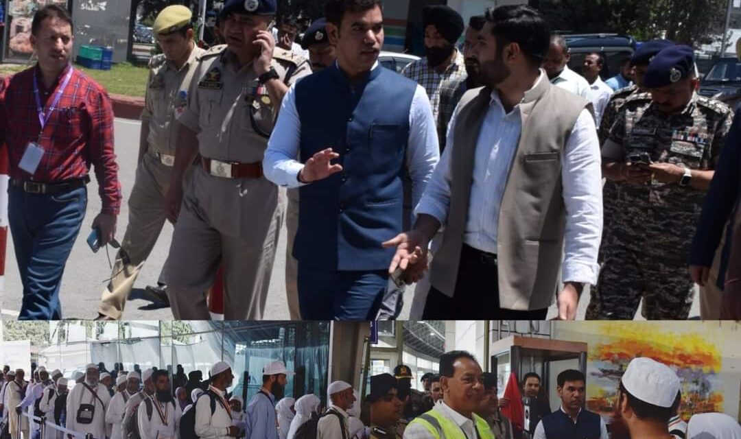 Divisional Commissioner Kashmir along with IGP Kashmir reviewed departure arrangements for first batch of Hajj pilgrims 2024 from Srinagar airport.