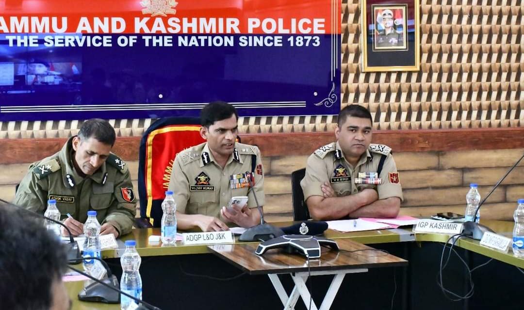 Ahead of SANJY-2024, ADGP L&O chairs Joint Meeting of officers at PCR Kashmir