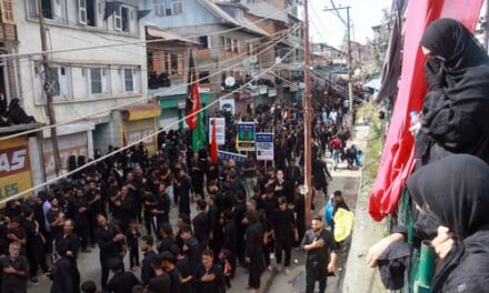 Thousands join 8th Muharram procession in Srinagar