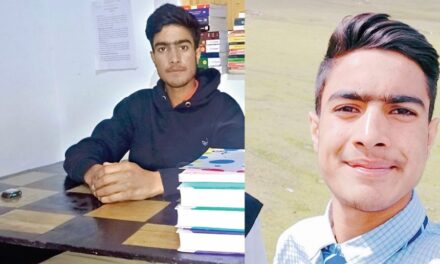 Kupwara teen defies odds, scores 99.229 percentile in JEE Main without coaching