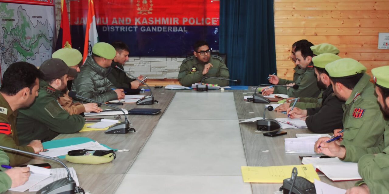 SSP Ganderbal Chairs Crime & Security review meeting at DPO Ganderbal.