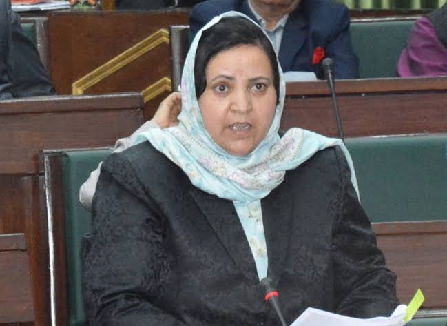 196 Govt Educational institutes functional in four zones of Baramulla: Sakeena Itoo