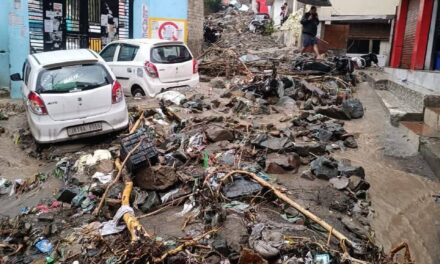 Massive landslide hits Jammu-Srinagar National Highway, vehicles damaged, stranded