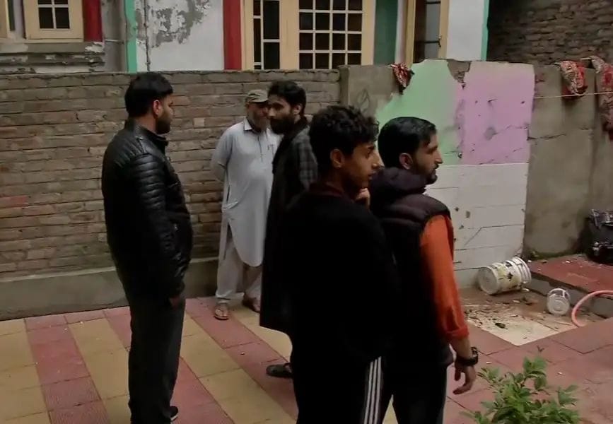 Unidentified debris recovered from Srinagar’s Lasjan, no casualties reported