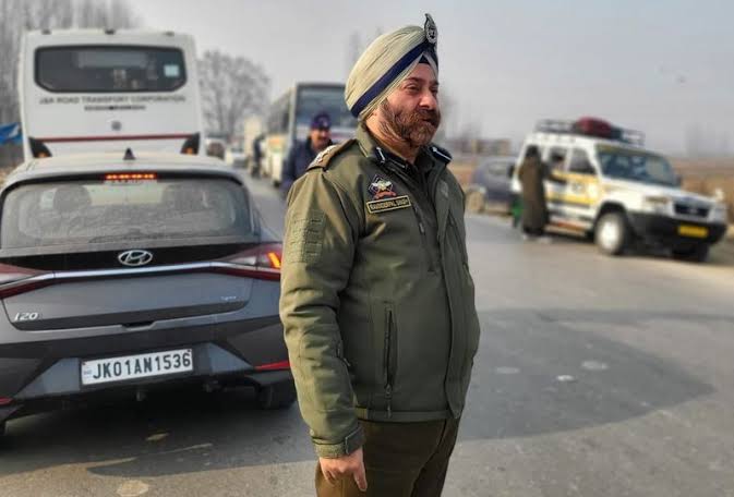 SSP Traffic Rural Leads Helmet Awareness Drive at Narbal