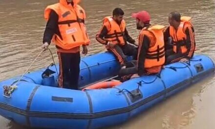 Search and Rescue Operation Launched After Youth Drowns in River Jhelum near Awantipora