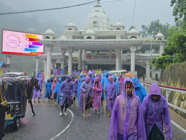 Vaishno Devi Board denies disregarding weather advisories, says yatra halted before cloudburst