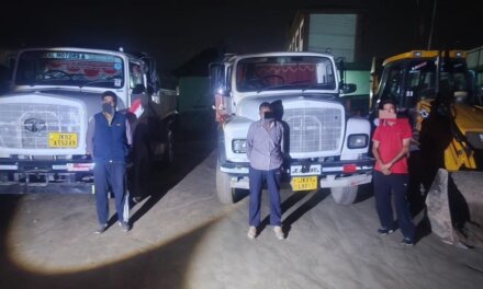 Police Seized 02 Tippers and 01 JCB involved in illegal extraction of minerals in Khrew.
