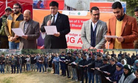 Deputy Commissioner administers NMBA Pledge to participants at Ganderbal