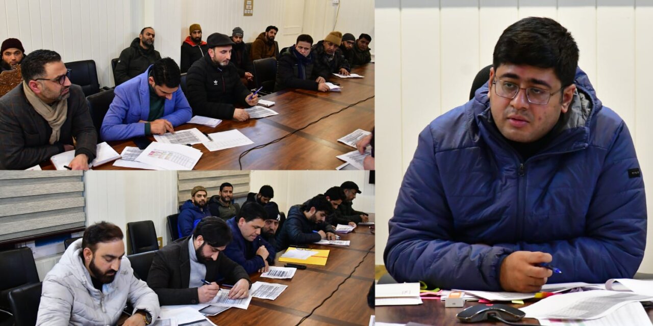 DC Ganderbal reviews progress of Digitization of Revenue Records 