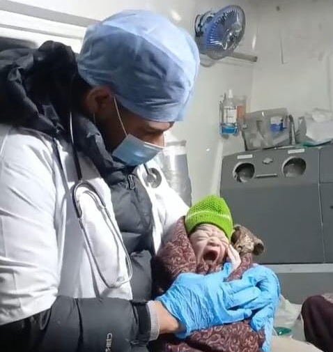 Ambulance team conducts delivery in transit in Ganderbal