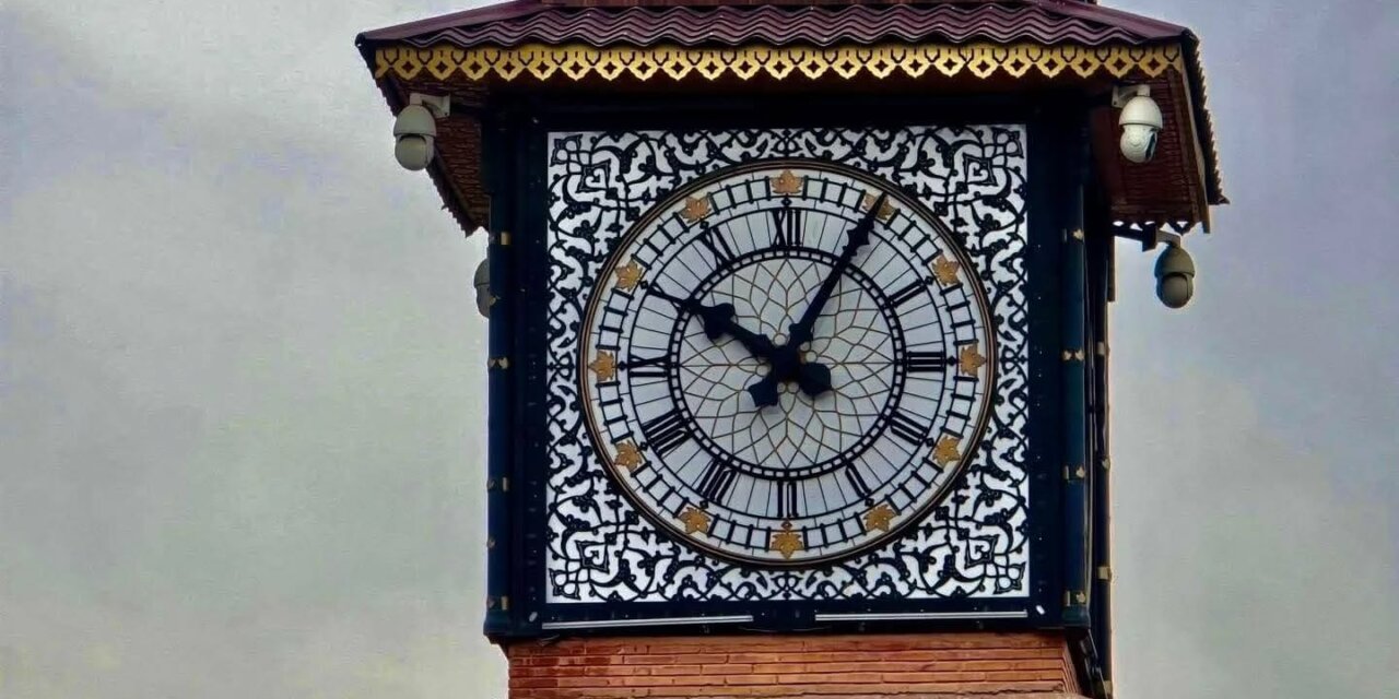 Lal Chowk’s iconic Ghanta Ghar falls silent as clock and chimes stop working