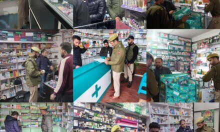 J&K Police conducts checking of chemist shops in Awantipora